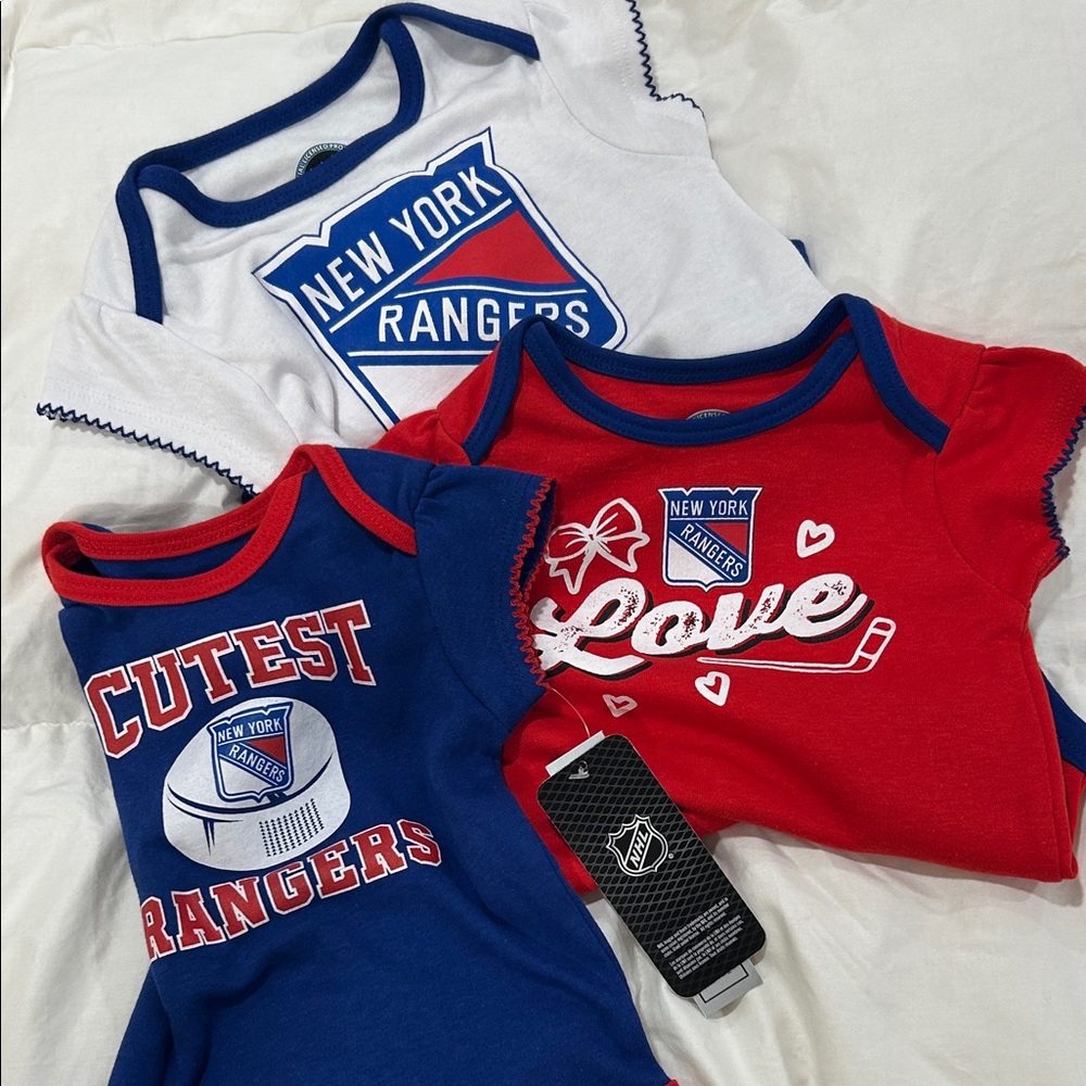 New York Rangers 3/6m Onesies NWT